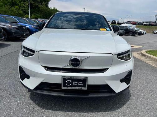 Crystal White Metallic 2023 Volvo C40 Recharge Pure Electric Twin Plus