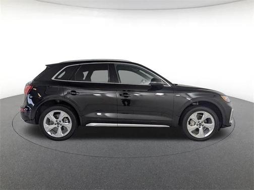 2024 Audi Q5 45 S line Premium Plus
