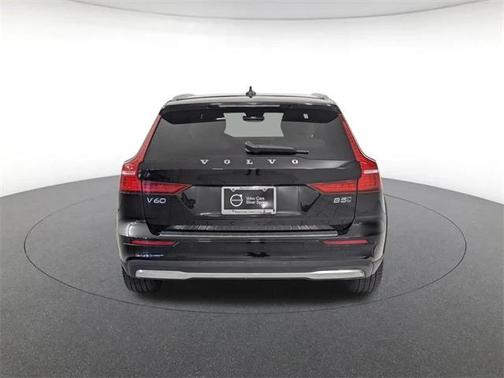 2023 Volvo V60 Cross Country B5 Ultimate