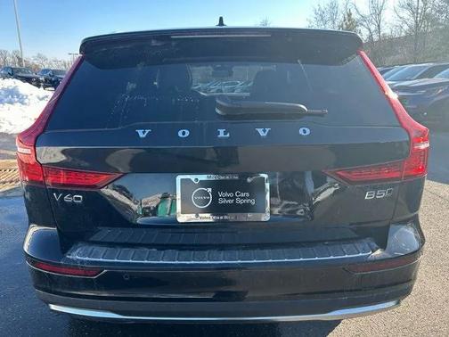 2023 Volvo V60 Cross Country B5 Ultimate