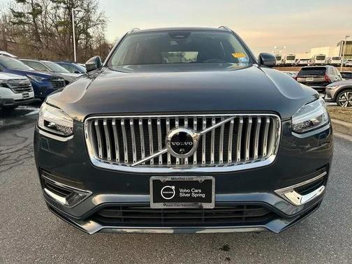 2025 Volvo XC90 Plug-In Hybrid T8 Plus 7-Seater