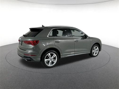 2022 Audi Q3 45 S line Premium