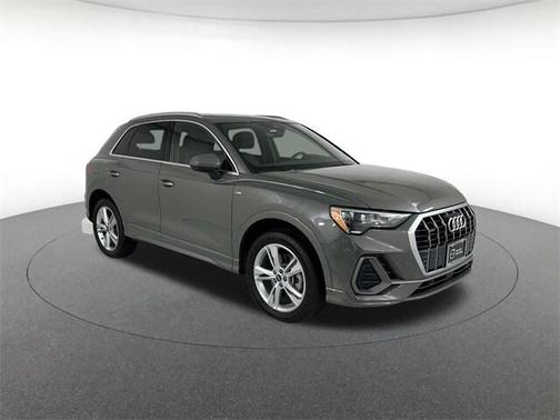 2022 Audi Q3 45 S line Premium