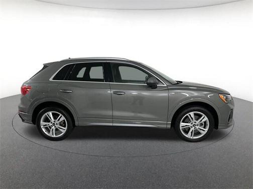 2022 Audi Q3 45 S line Premium