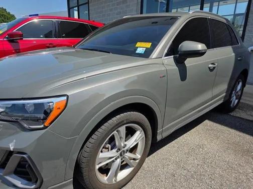 2022 Audi Q3 45 S line Premium