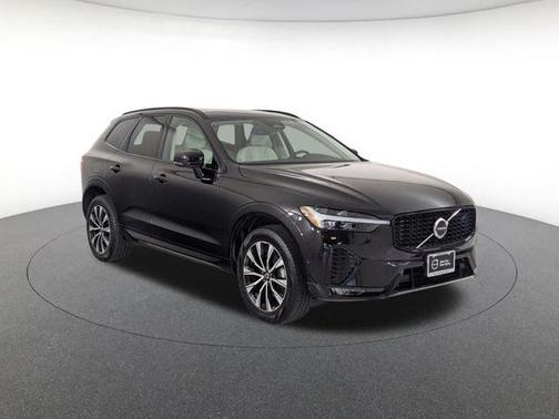 Onyx Black Metallic 2024 Volvo XC60 B5 Plus Dark Theme