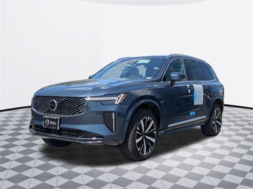 2025 Volvo XC90 B6 Core