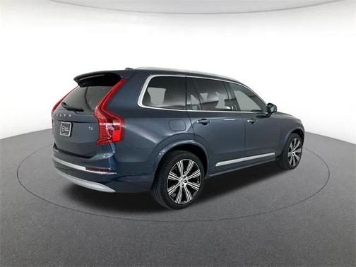 2022 Volvo XC90 T6 Inscription