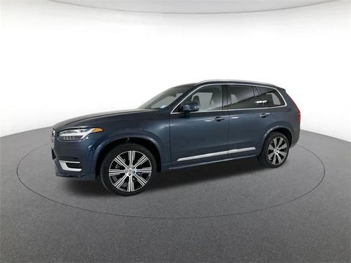 2022 Volvo XC90 T6 Inscription