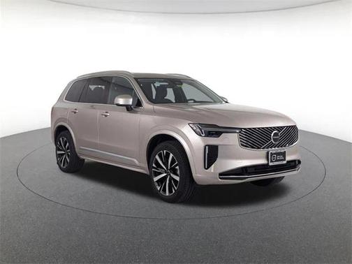 2025 Volvo XC90 B5 Core