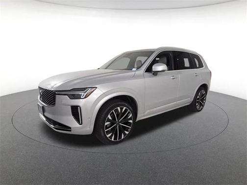 2025 Volvo XC90 B5 Plus 7-Seater