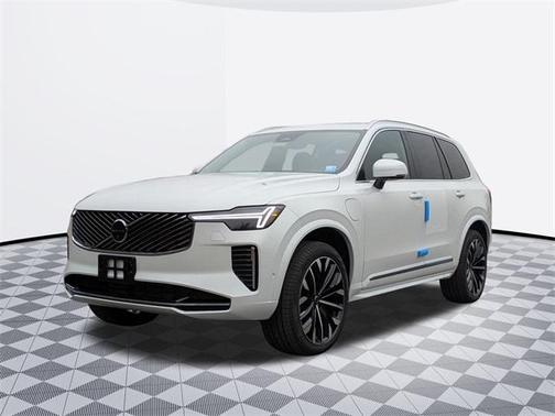 2025 Volvo XC90 Plug-In Hybrid T8 Plus 7-Seater