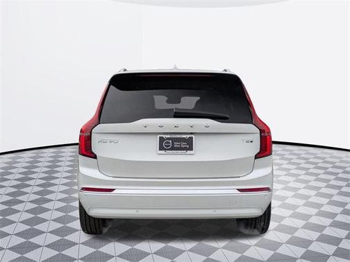 2025 Volvo XC90 Plug-In Hybrid T8 Plus 7-Seater