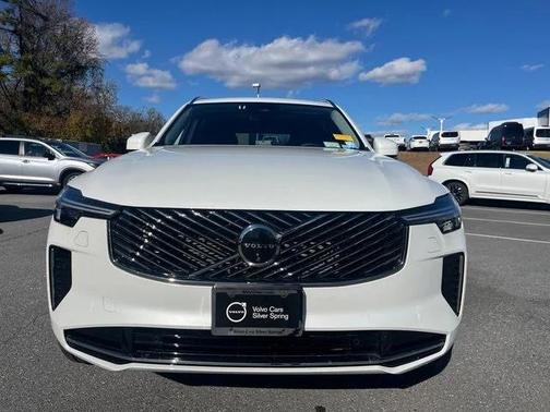 2025 Volvo XC90 B6 Plus 7-Seater