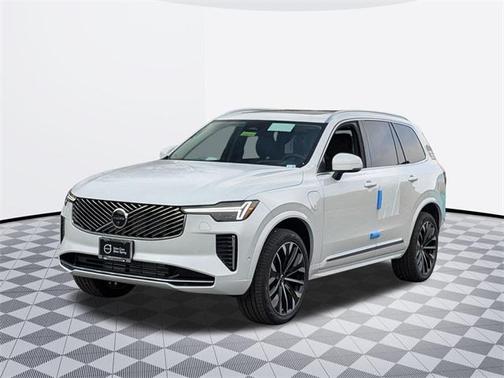 2025 Volvo XC90 Plug-In Hybrid T8 Ultra 7-Seater