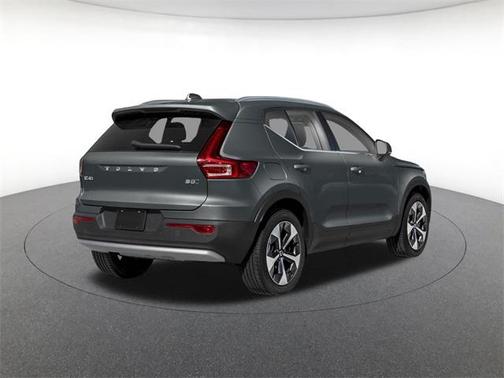 2026 Volvo XC40 B5 Plus