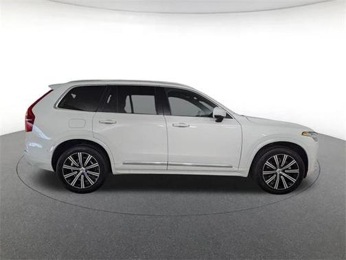 2022 Volvo XC90 T6 Inscription