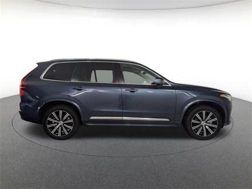 2025 Volvo XC90 B5 Core
