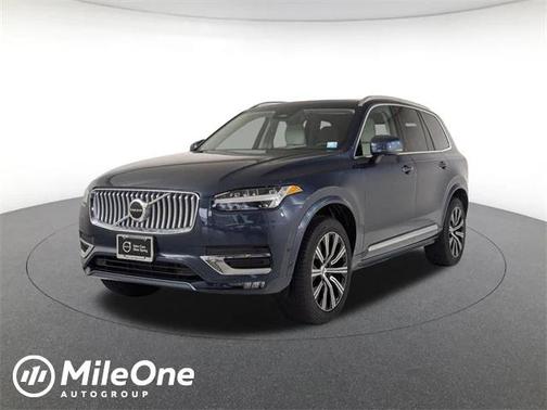 2025 Volvo XC90 B5 Core