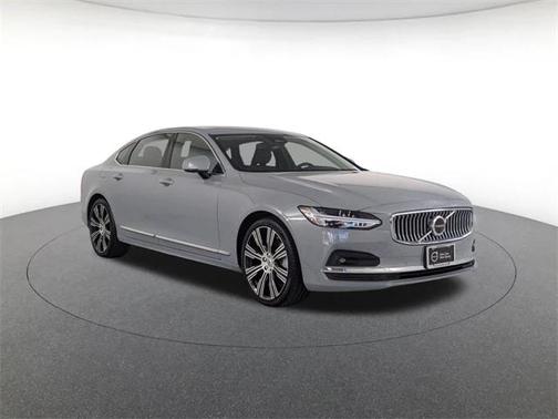 2025 Volvo S90 B6 Plus