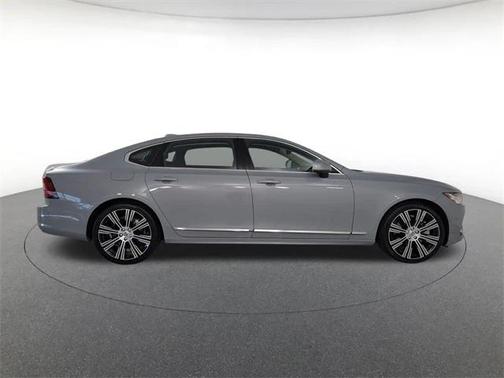 2025 Volvo S90 B6 Plus