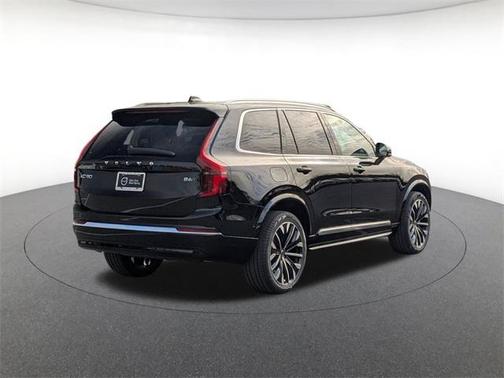 2026 Volvo XC90 B6 Plus 6-Seater
