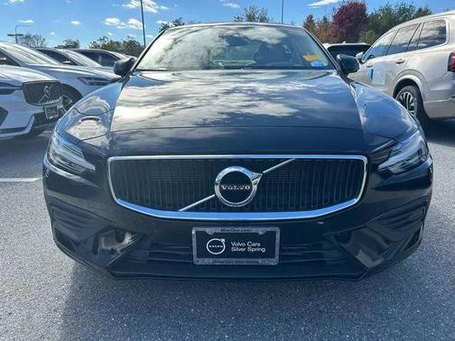 2020 Volvo S60 T5 Momentum