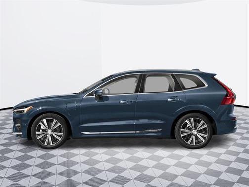 2025 Volvo XC60 Plug-In Hybrid T8 Plus
