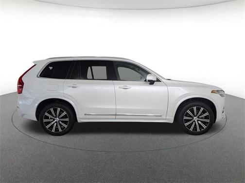 2024 Volvo XC90 B6 Plus Bright Theme 7-Seater