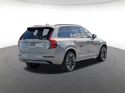 2026 Volvo XC90 B6 Ultra Dark Theme 7-Seater