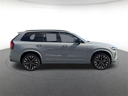 2026 Volvo XC90 B6 Ultra Dark Theme 7-Seater