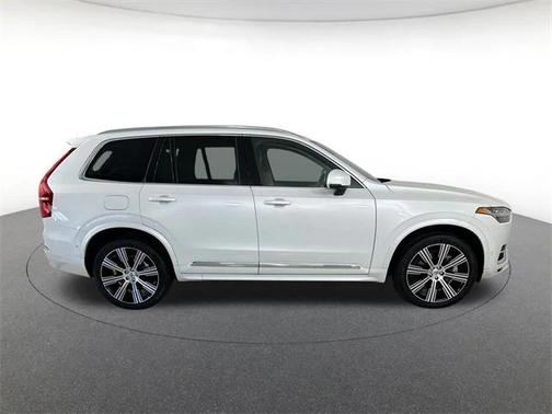 2024 Volvo XC90 Recharge Plug-In Hybrid T8 Plus Bright Theme 7-Seater