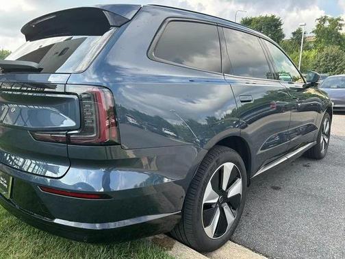 2025 Volvo EX90 Twin Motor Plus
