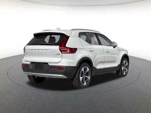 2026 Volvo XC40 Plus, B5 AWD Gas (mild hybrid), Dark