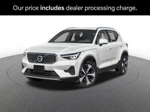 Crystal White 2026 Volvo XC40 Plus, B5 AWD Gas (mild hybrid), Dark