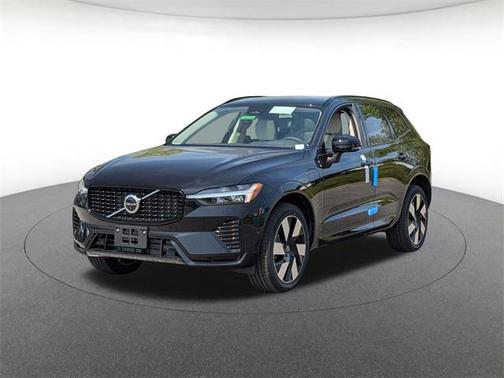 2025 Volvo XC60 Plug-In Hybrid T8 Plus