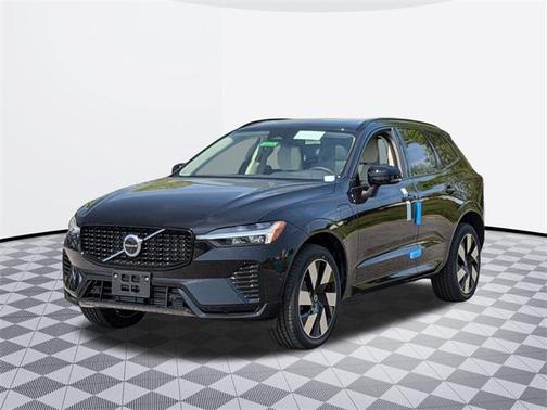2025 Volvo XC60 Plug-In Hybrid T8 Plus