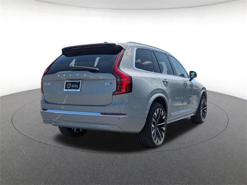 2025 Volvo XC90 B6 Ultra