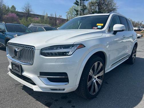 2023 Volvo XC90 B6 Ultimate 6-Seater