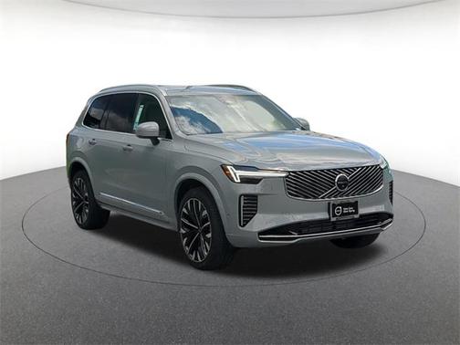 2025 Volvo XC90 Plug-In Hybrid T8 Plus 6-Seater