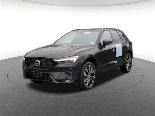 2025 Volvo XC60 Plus