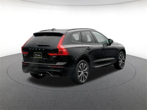 2025 Volvo XC60 Plus
