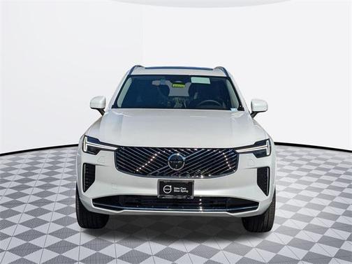 2025 Volvo XC90 Plug-In Hybrid T8 Plus 7-Seater