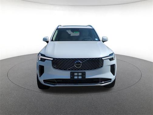 2025 Volvo XC90 B6 Ultra