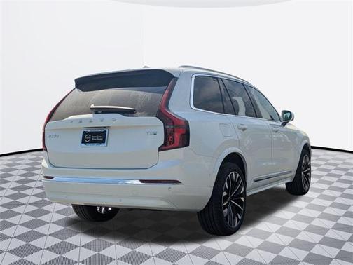 2025 Volvo XC90 Plug-In Hybrid T8 Plus 7-Seater