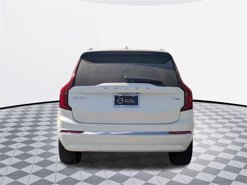 2025 Volvo XC90 Plug-In Hybrid T8 Plus 7-Seater