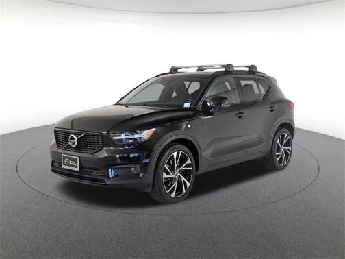 2020 Volvo XC40 T5 R-Design