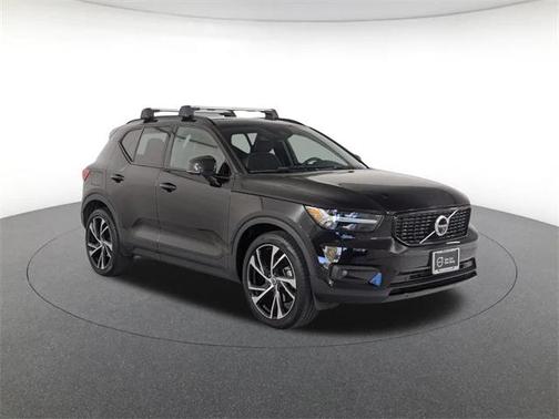 2020 Volvo XC40 T5 R-Design