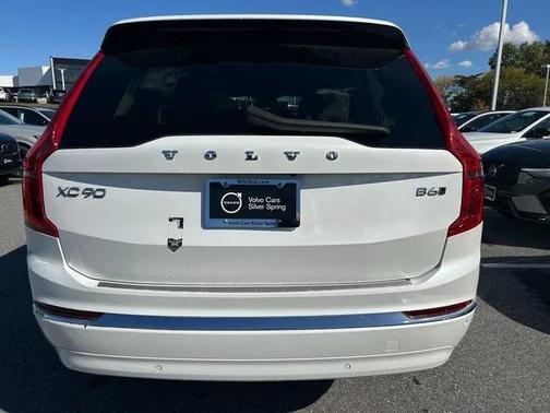 2024 Volvo XC90 B6 Plus Bright Theme 7-Seater