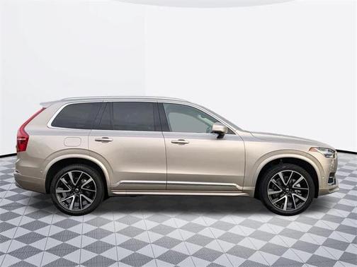 2025 Volvo XC90 B6 Plus 7-Seater